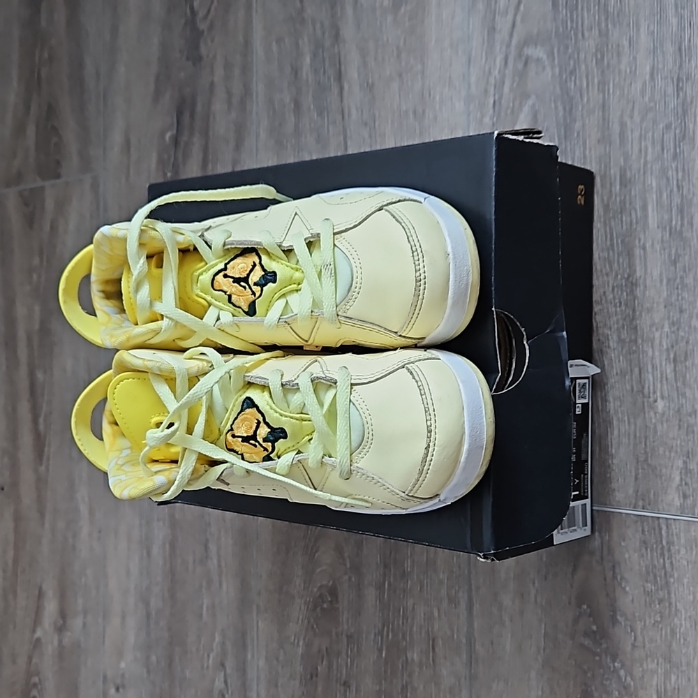 Retro Jordan 6 kids citron boys size 1
